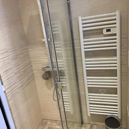 Appartement Jolie En Plein Centre De La Bocca